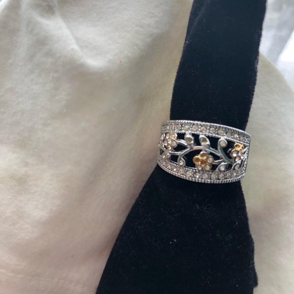 Gold and silver ring with crystals